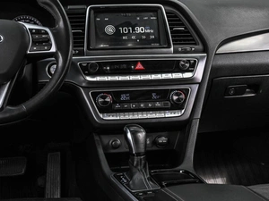 Седан Hyundai Sonata 2018 года, 2374000 рублей, Кирилловка