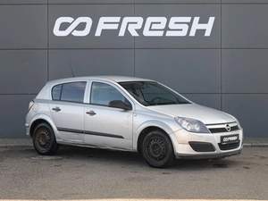 Хетчбэк Opel Astra 2004 года, 345000 рублей, Краснодар