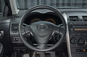 Седан Toyota Corolla 2008 года, 899000 рублей, Красноярск