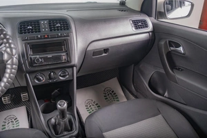 Седан Volkswagen Polo 2011 года, 769000 рублей, Томск