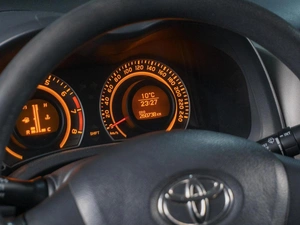 Седан Toyota Corolla 2008 года, 699000 рублей, Сургут