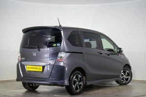 Минивэн Honda Freed 2014 года, 989000 рублей, Оренбург