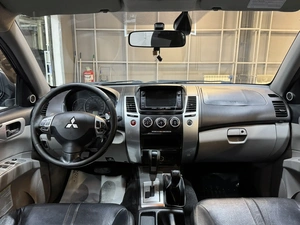 Внедорожник Mitsubishi Pajero Sport 2014 года, 1647000 рублей, Красноярск