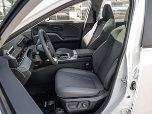 Внедорожник Toyota RAV4 2026 года, 4230000 рублей, Краснодар