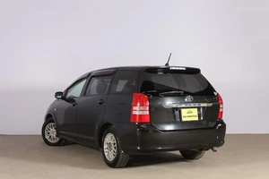 Минивэн Toyota Wish 2004 года, 699000 рублей, Новосибирск