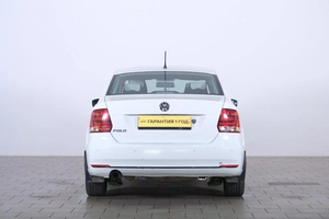 Седан Volkswagen Polo 2016 года, 889000 рублей, Омск