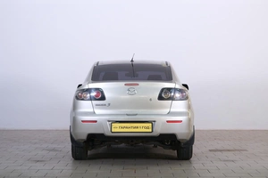 Седан Mazda 3 2007 года, 619000 рублей, Омск