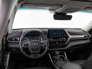 Внедорожник Toyota Highlander 2021 года, 5819888 рублей, Москва
