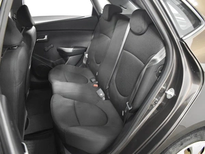 Хетчбэк Kia Rio 2015 года, 867200 рублей, Казань