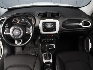 Внедорожник Jeep Renegade 2017 года, 1380000 рублей, Омск