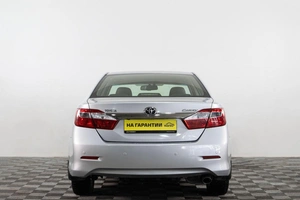 Седан Toyota Camry 2013 года, 1739000 рублей, Сургут