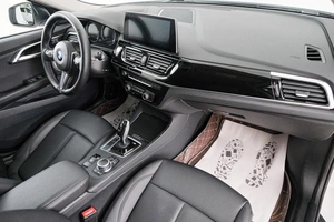 Хетчбэк BMW 1 серия 2022 года, 2250000 рублей, Красноярск