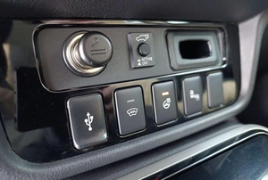 Внедорожник Mitsubishi Outlander 2019 года, 2650000 рублей, Красноярск