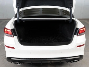 Седан Kia Optima 2018 года, 2127000 рублей, Ставрополь