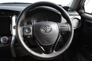 Универсал Toyota Corolla Fielder 2019 года, 1799000 рублей, Новосибирск