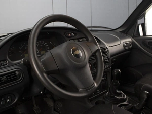 Внедорожник Chevrolet Niva 2015 года, 890000 рублей, Омск