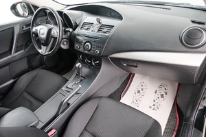Хетчбэк Mazda 3 2011 года, 869000 рублей, Красноярск