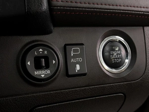 Седан Toyota Crown 2010 года, 1969000 рублей, Тюмень