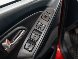 Внедорожник Hyundai ix35 2010 года, 999000 рублей, Красноярск