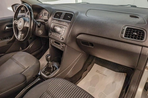 Седан Volkswagen Polo 2013 года, 779000 рублей, Челябинск