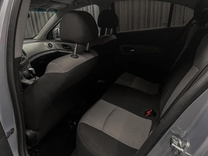 Седан Chevrolet Cruze 2012 года, 740000 рублей, Красноярск