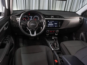 Седан Kia Rio 2020 года, 1819000 рублей, Тюмень