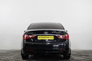 Седан Hyundai Sonata 2011 года, 1169000 рублей, Сургут