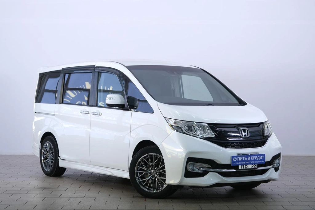 Минивэн Honda Stepwgn Spada 2016 года, 2089000 рублей, Омск
