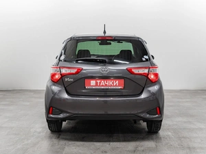 Хетчбэк Toyota Vitz 2019 года, 1000000 рублей, Красноярск