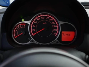 Хетчбэк Mazda 2 2010 года, 666077 рублей, Москва