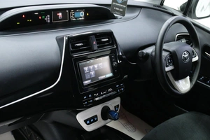 Лифтбек Toyota Prius 2016 года, 1458000 рублей, Солонцы