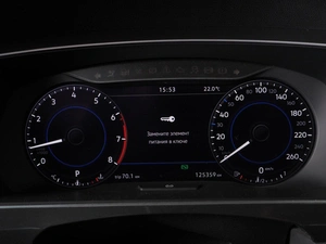 Внедорожник Volkswagen Tiguan 2018 года, 2876000 рублей, Красный Пахарь