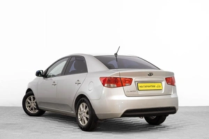Седан Kia Cerato 2010 года, 749000 рублей, Барнаул