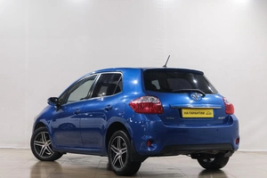 Хетчбэк Toyota Auris 2012 года, 1099000 рублей, Новокузнецк