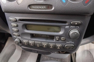 Хетчбэк Toyota Vitz 2000 года, 419000 рублей, Барнаул