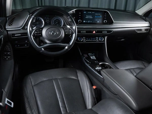 Седан Hyundai Sonata 2019 года, 2440000 рублей, Волгоград