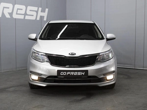 Седан Kia Rio 2016 года, 880000 рублей, Омск