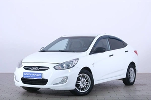 Седан Hyundai Solaris 2014 года, 819000 рублей, Омск