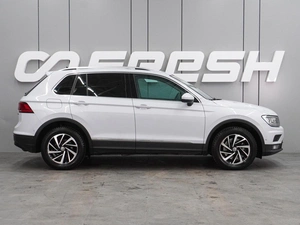 Внедорожник Volkswagen Tiguan 2018 года, 2399000 рублей, Воронеж
