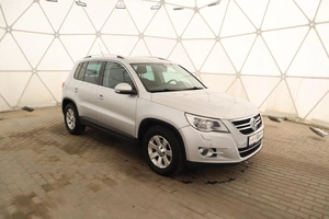 Внедорожник Volkswagen Tiguan 2010 года, 1199000 рублей, Обнинск