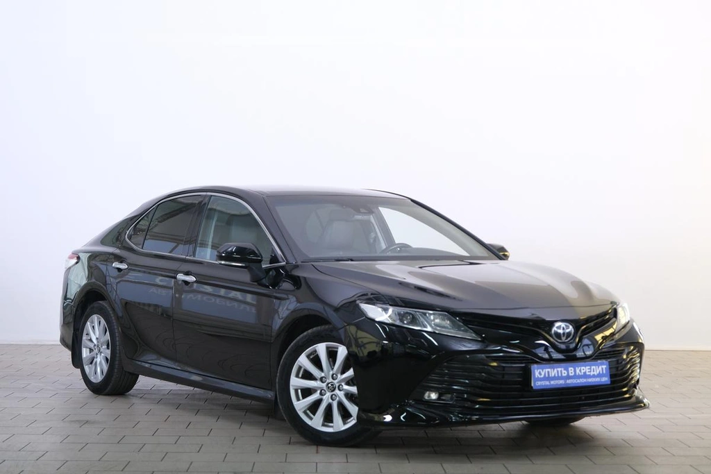 Седан Toyota Camry 2018 года, 2889000 рублей, Омск
