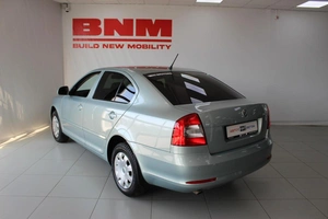 Хэтчбек Skoda Octavia 2012 года, 1050000 рублей, Смоленск