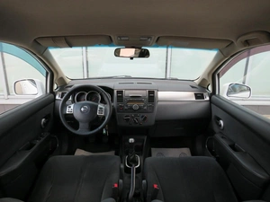 Седан Nissan Tiida 2011 года, 675000 рублей, Брянск