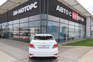Седан Hyundai Solaris 2016 года, 1220000 рублей, Мирное