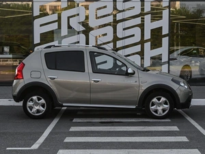 Хетчбэк Renault Sandero Stepway 2012 года, 750000 рублей, Волгоград