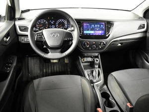 Седан Hyundai Solaris 2019 года, 999900 рублей, Казань