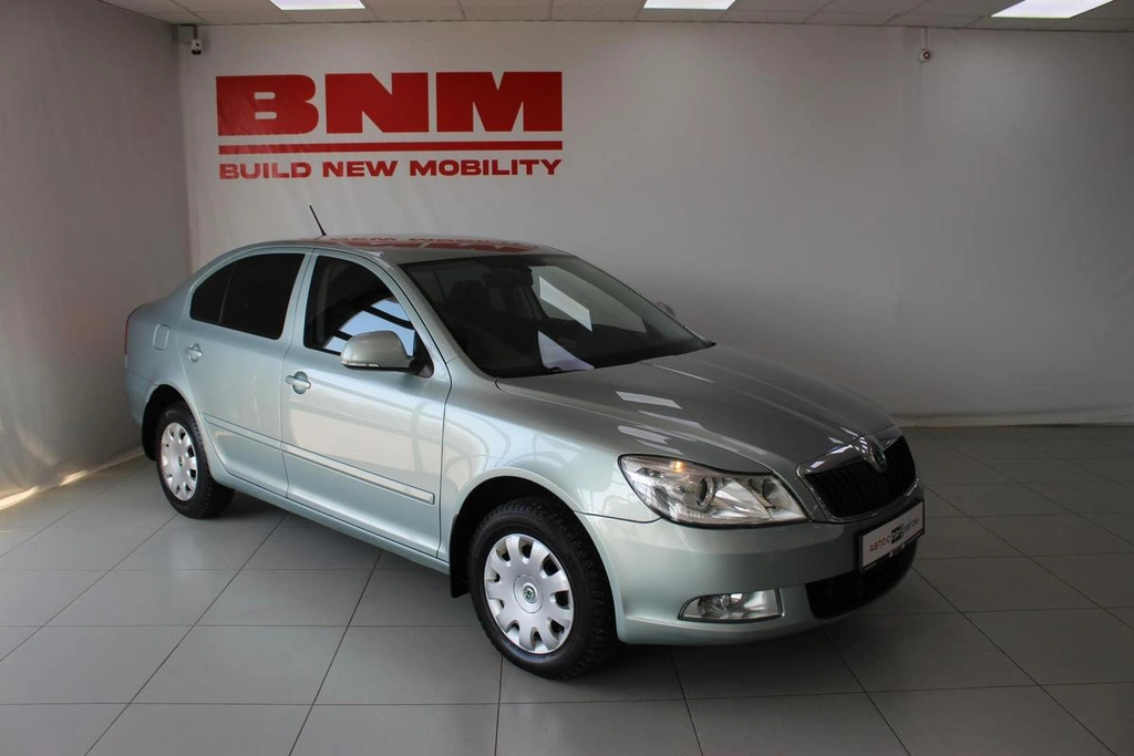Хэтчбек Skoda Octavia 2012 года, 1050000 рублей, Смоленск