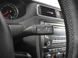 Седан Volkswagen Jetta 2013 года, 943100 рублей, Казань