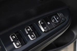 Хетчбэк Kia Rio X-Line 2018 года, 1239000 рублей, Новосибирск