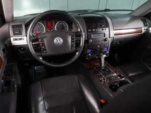 Внедорожник Volkswagen Touareg 2007 года, 879000 рублей, Воронеж